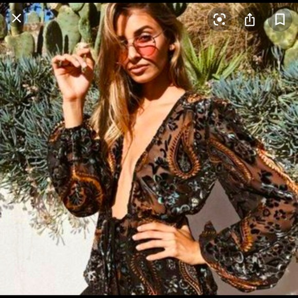 Princess Polly Tops - Lioness Velvet Burnout Tie Balloon Sleeve Blouse